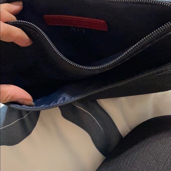 Tommy Hilfiger clutch - Picture 5 of 6